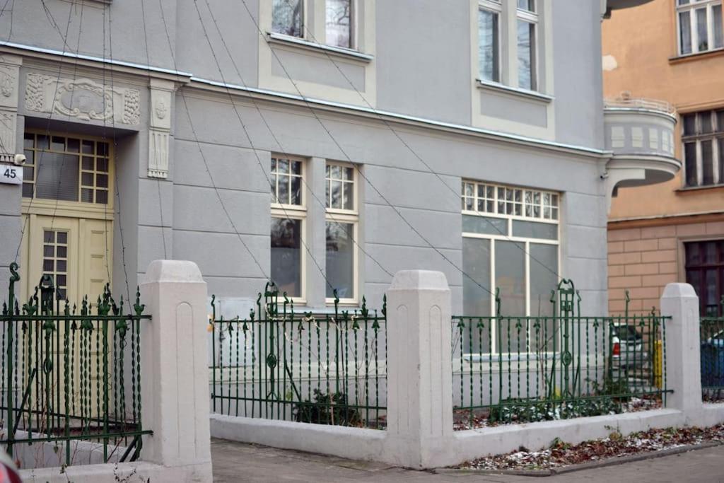 Apartament Przy Parku Z Bezplatnym Parkingiem Stary Toruń Dış mekan fotoğraf